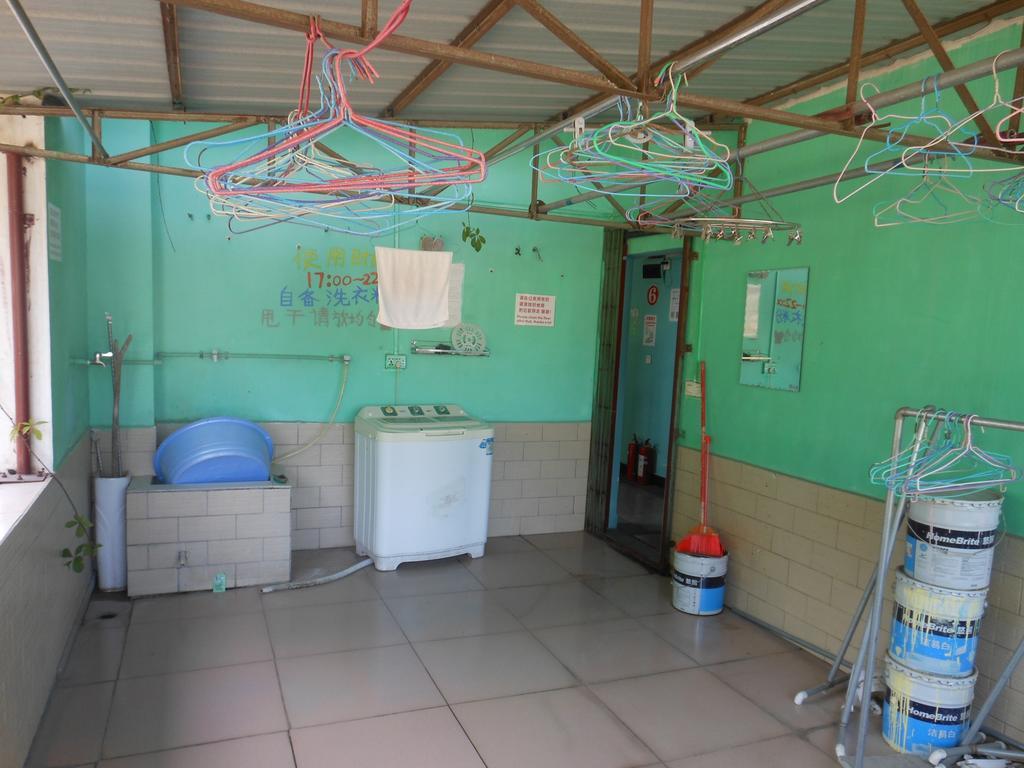 Yangshuo Travellers Land Youth Hostel المظهر الخارجي الصورة