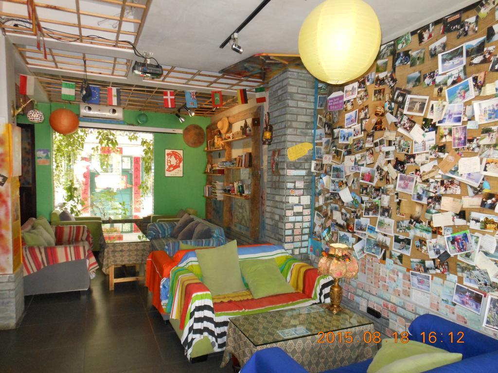 Yangshuo Travellers Land Youth Hostel المظهر الخارجي الصورة