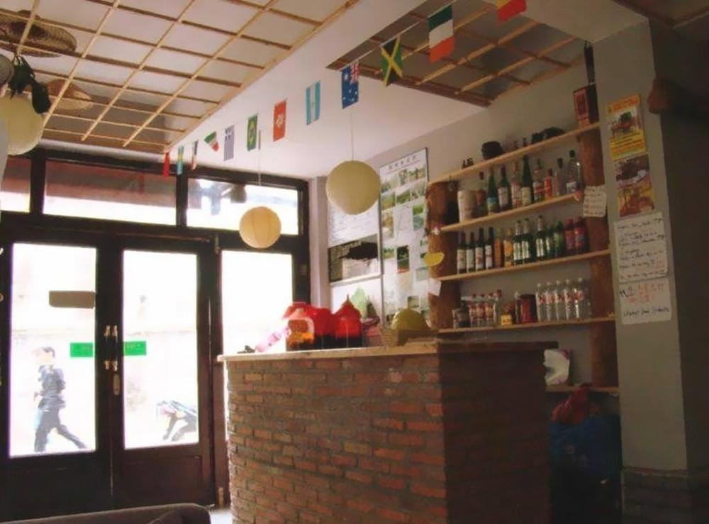 Yangshuo Travellers Land Youth Hostel المظهر الخارجي الصورة