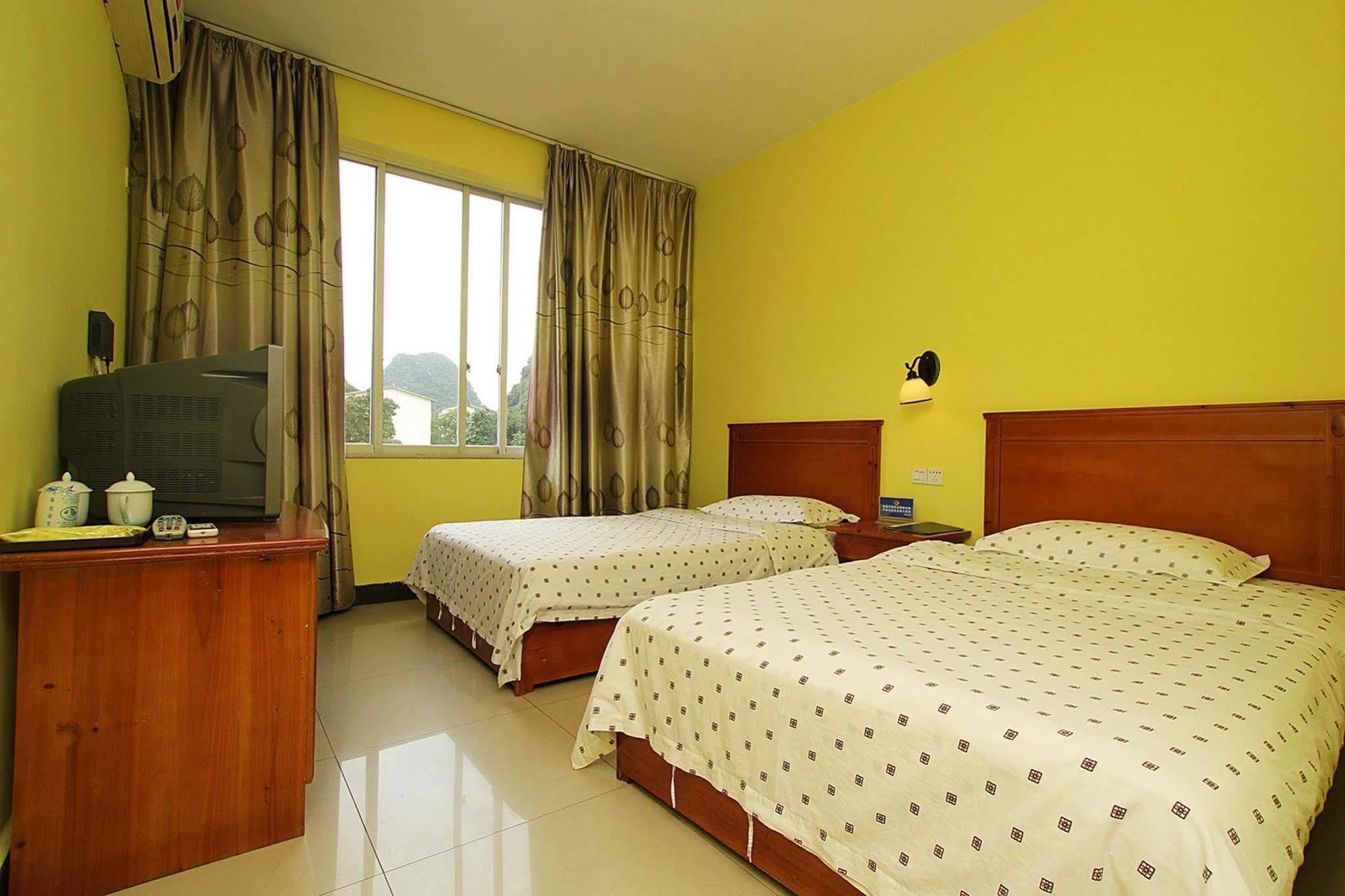 Yangshuo Travellers Land Youth Hostel المظهر الخارجي الصورة