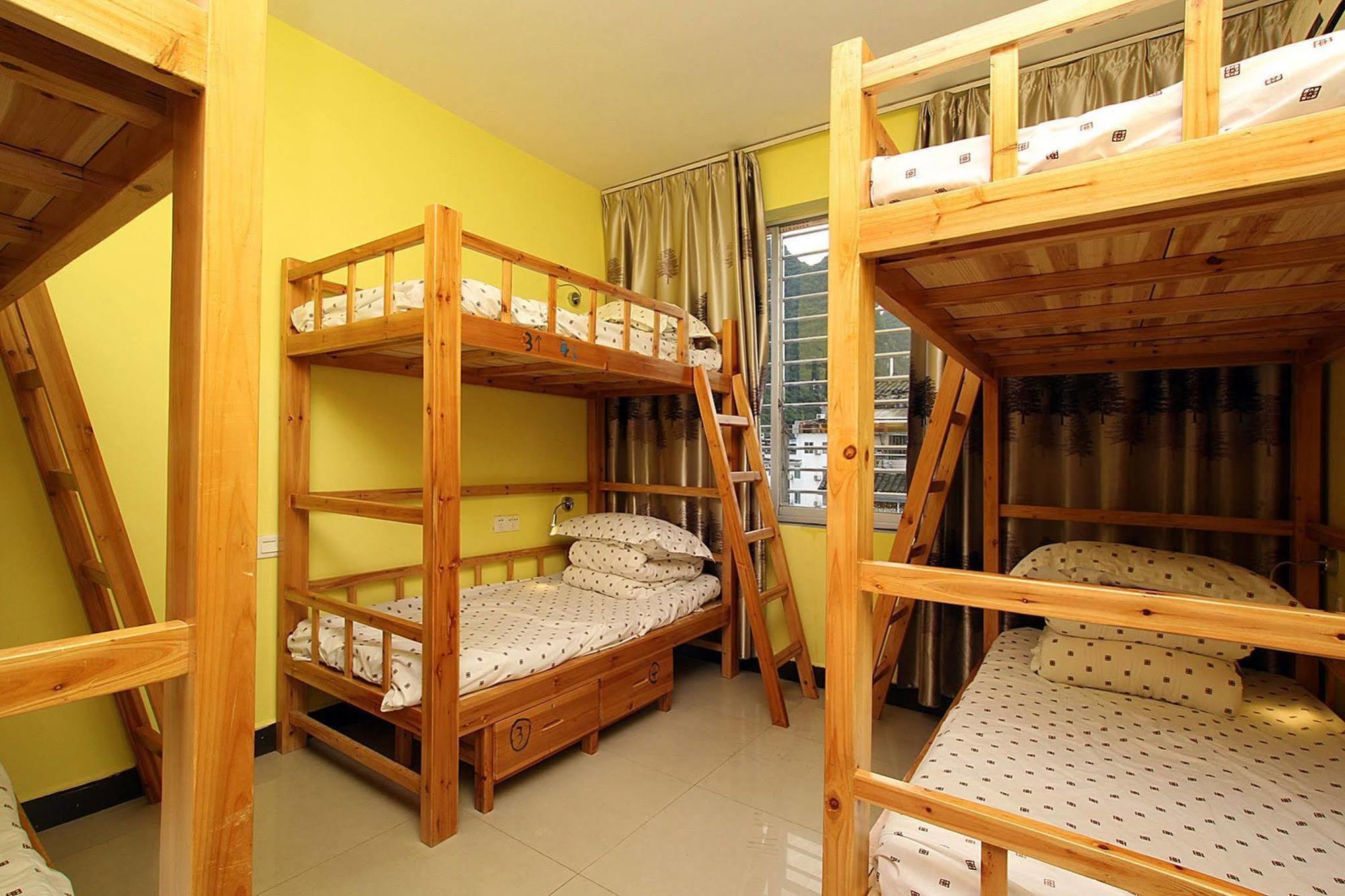 Yangshuo Travellers Land Youth Hostel المظهر الخارجي الصورة
