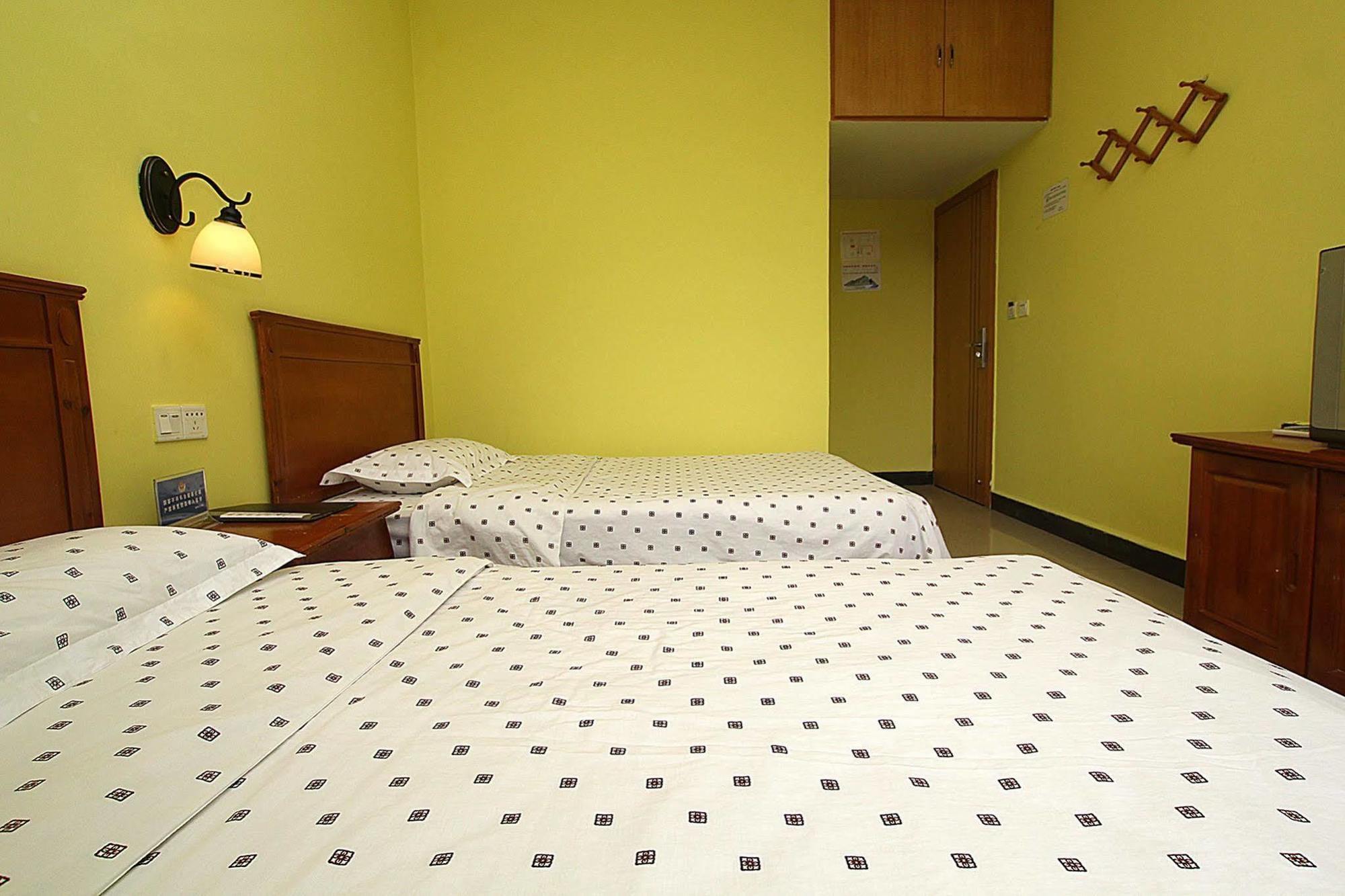 Yangshuo Travellers Land Youth Hostel المظهر الخارجي الصورة